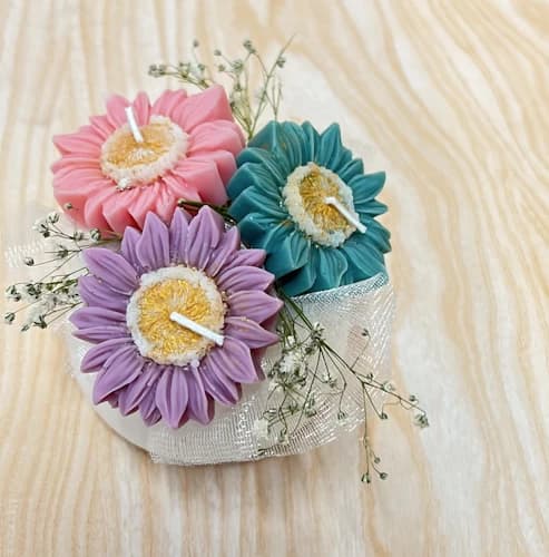 3 Flower Vase Bouquet - Image 3