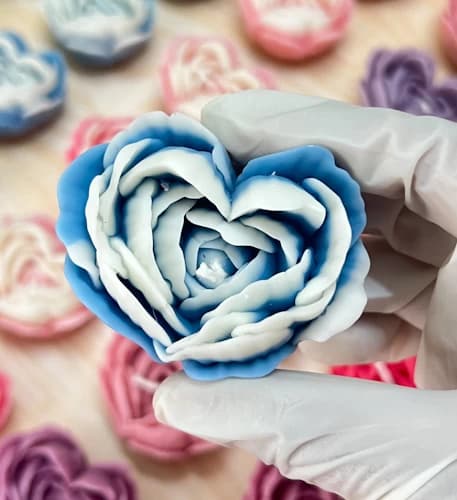 Heart Rose Candle - Image 3
