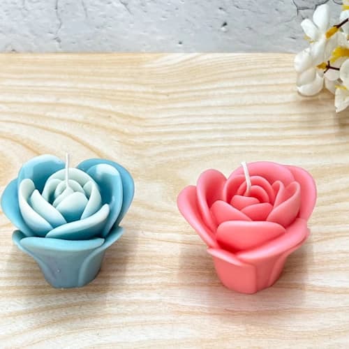 Rose Bloom Candle - Image 2